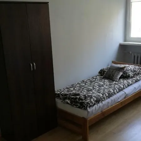 Pokoje Do Wynajecia Hostal *
